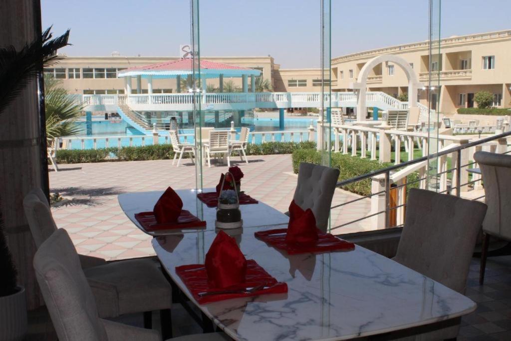 Al Salam Grand Hotel Al Buraimi Ngoại thất bức ảnh