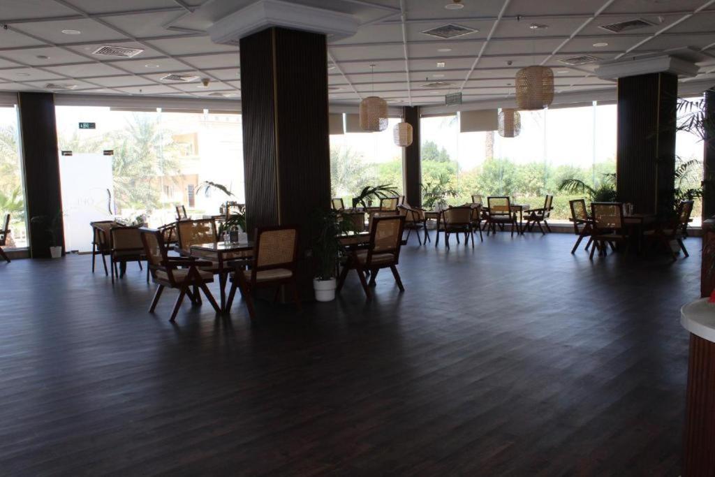 Al Salam Grand Hotel Al Buraimi Ngoại thất bức ảnh